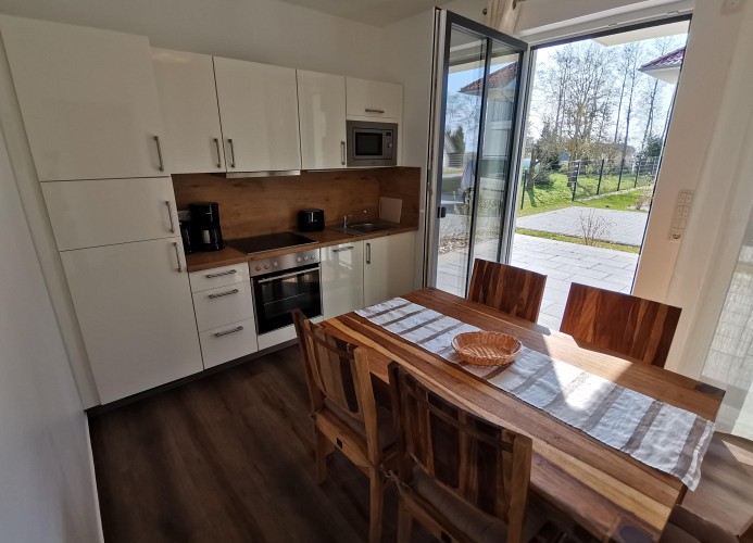 Küche mit eigener Terrasse